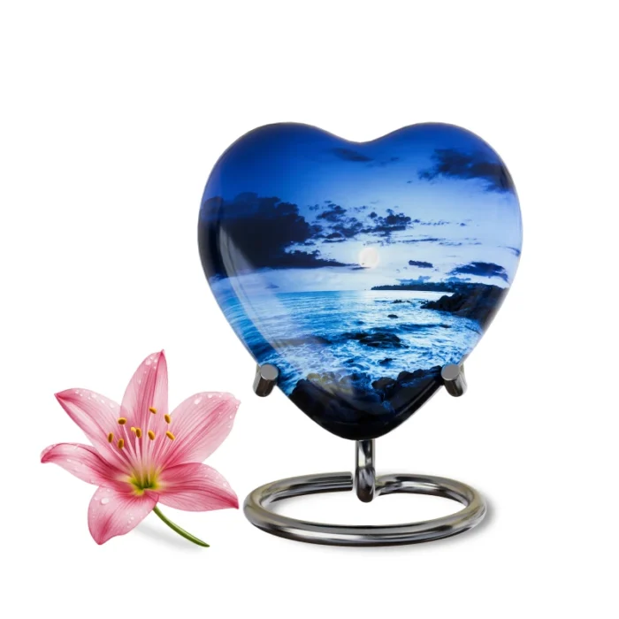 Decorative Heart-Shaped  Keepsake Urns for Human ashes