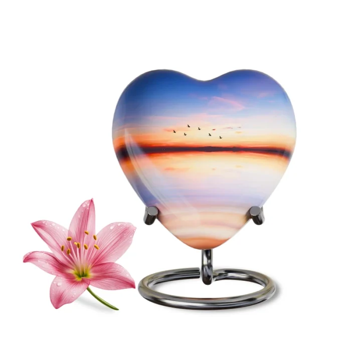 Decorative Heart-Shaped  Keepsake Urns for Human ashes
